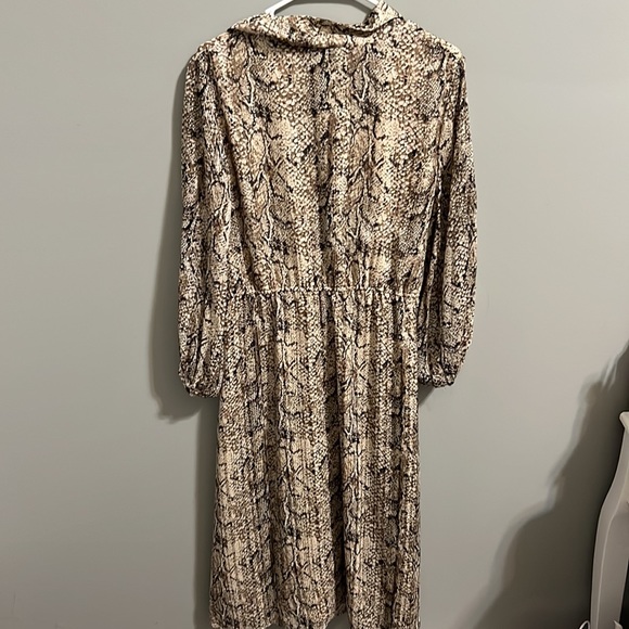 Gibson Latimer snake print midi dress - Picture 6 of 6